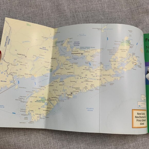 Frommers Day By Day 1st Edition Travel Guide Book With Foldout Map - Picture 3 of 5